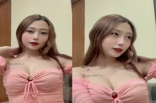Vụng trộm gặp bạn thân ny trước lối vào